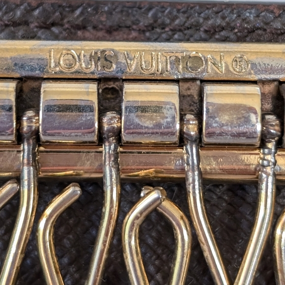 Louis Vuitton Damier Ebene 6 Key Holder - Picture 6 of 13